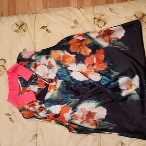 T Tahari multi color top